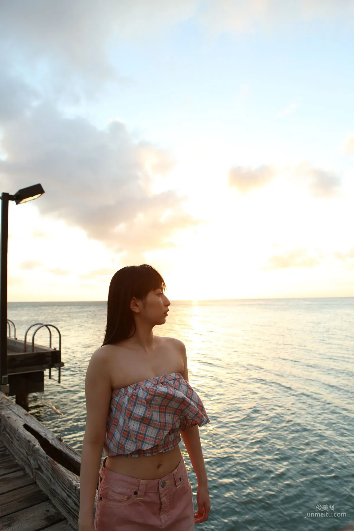 Akari Uemura [Hello! Project Digital Books] Vol.151 Photo Set photo 53