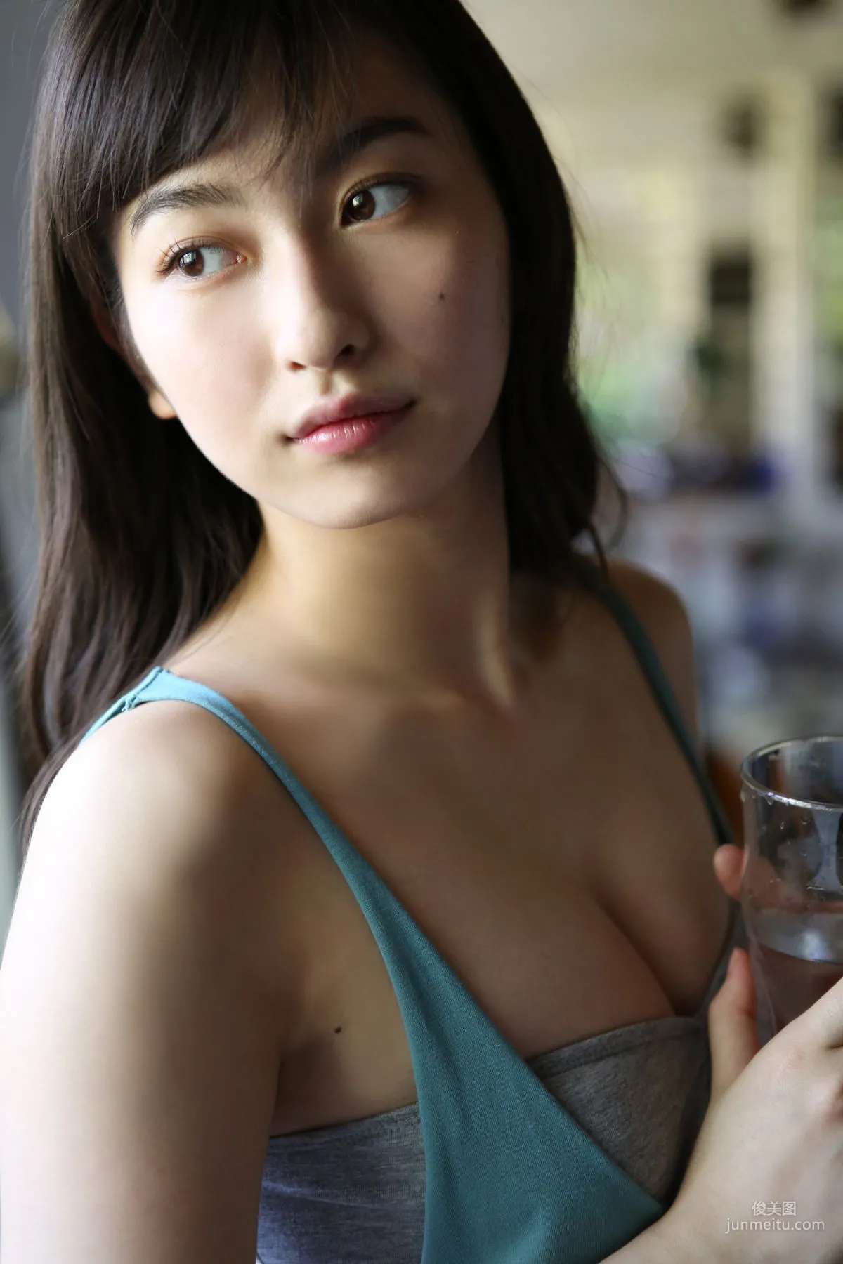 Akari Uemura/Akari Uemura [Hello! Project Digital Books] Vol.150 Photo Set photo 37