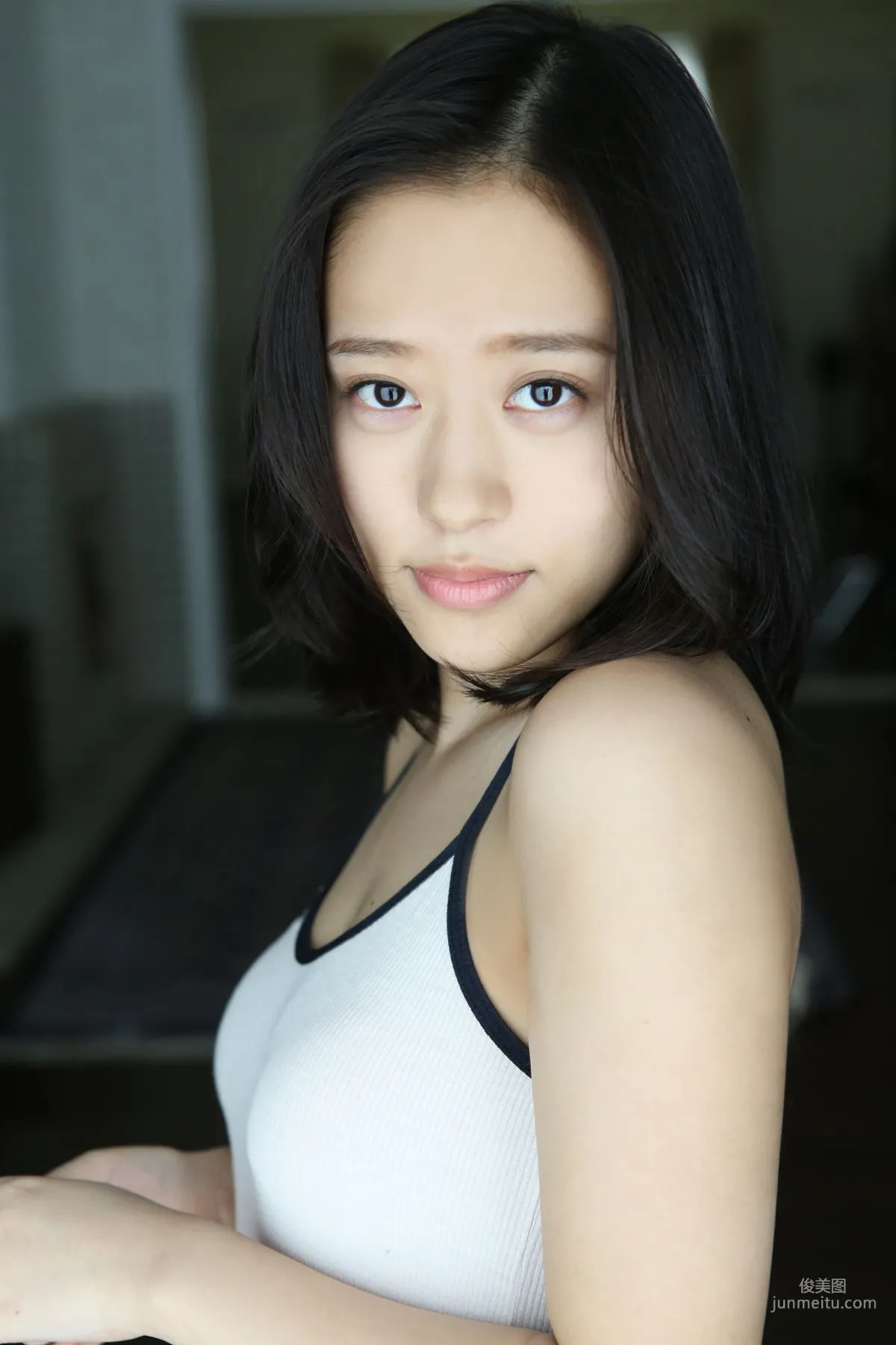Sakura Oda [Hello! Project Digital Books] Vol.148 Photo Set photo 33