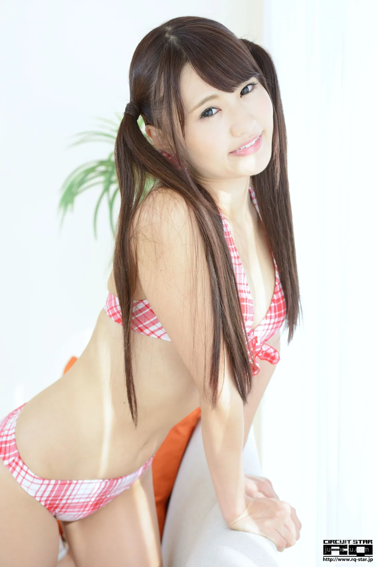 [RQ-STAR] NO.00951 Kanae Nakamura 中村奏絵 Swim Suits 寫真集 46