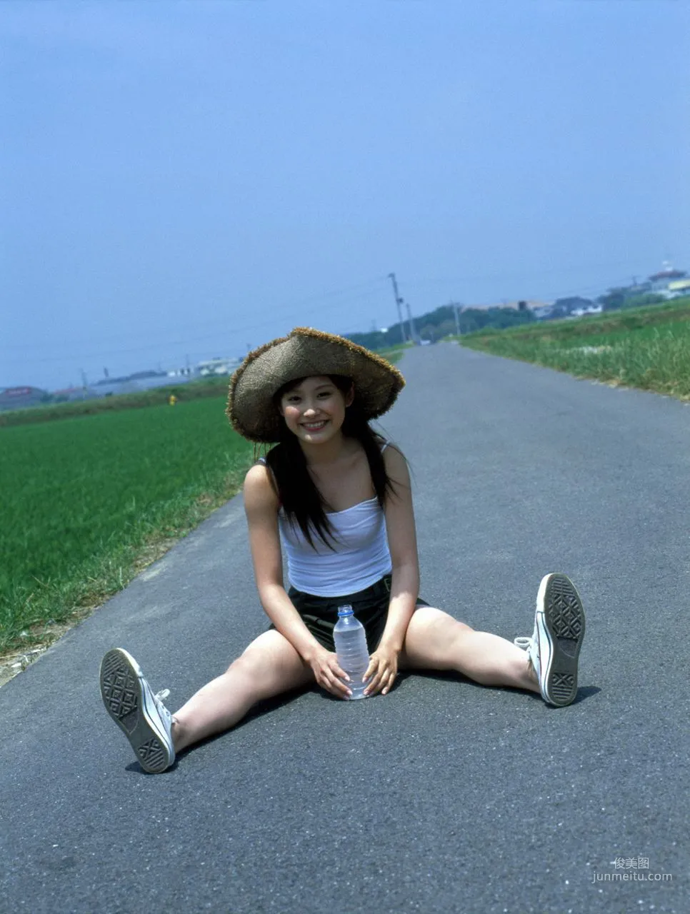 Ai Takahashi 高橋愛 [Hello! Project Digital Books] Vol.16 寫真集 2