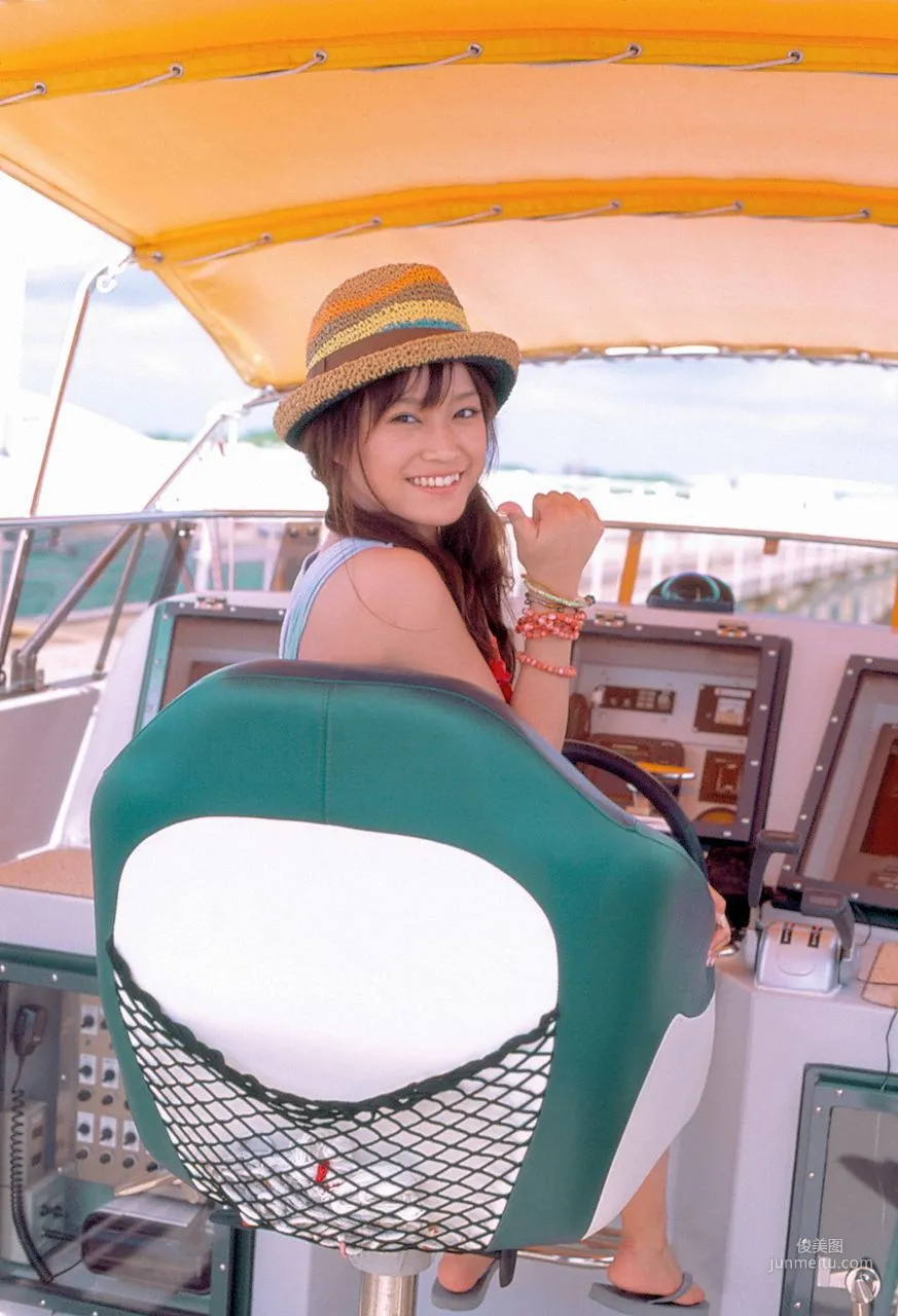 Eri Kamei [Hello! Project Digital Books] Vol.65 Photo Set photo 63