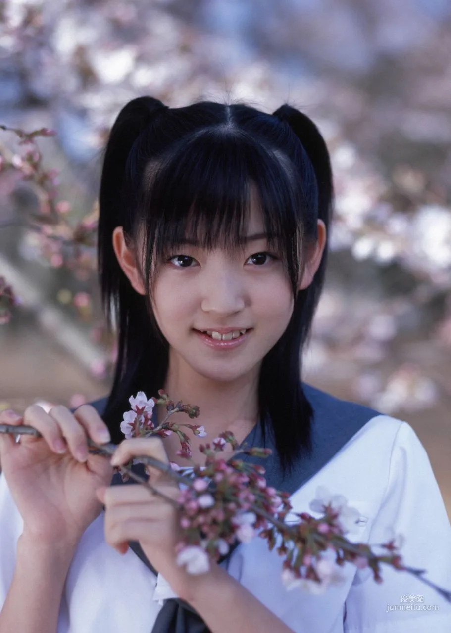 Airi Suzuki [Hello! Project Digital Books] Vol.43 Photo Set photo 109