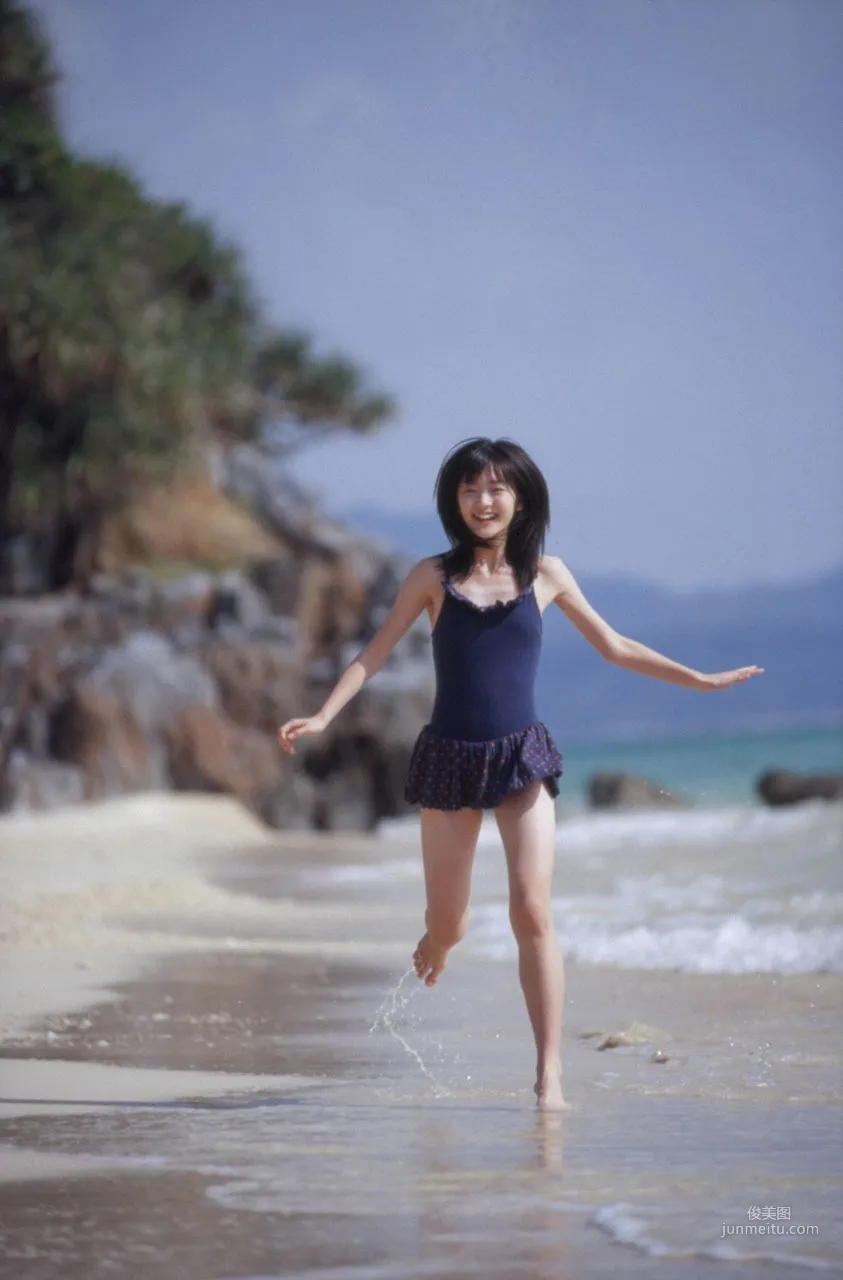 Airi Suzuki [Hello! Project Digital Books] Vol.43 Photo Set photo 79