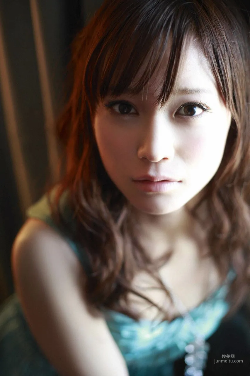 Eri Kamei [Hello! Project Digital Books] Vol.65 Photo Set photo 35
