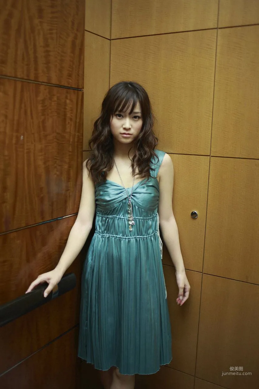 Eri Kamei [Hello! Project Digital Books] Vol.65 Photo Set photo 23