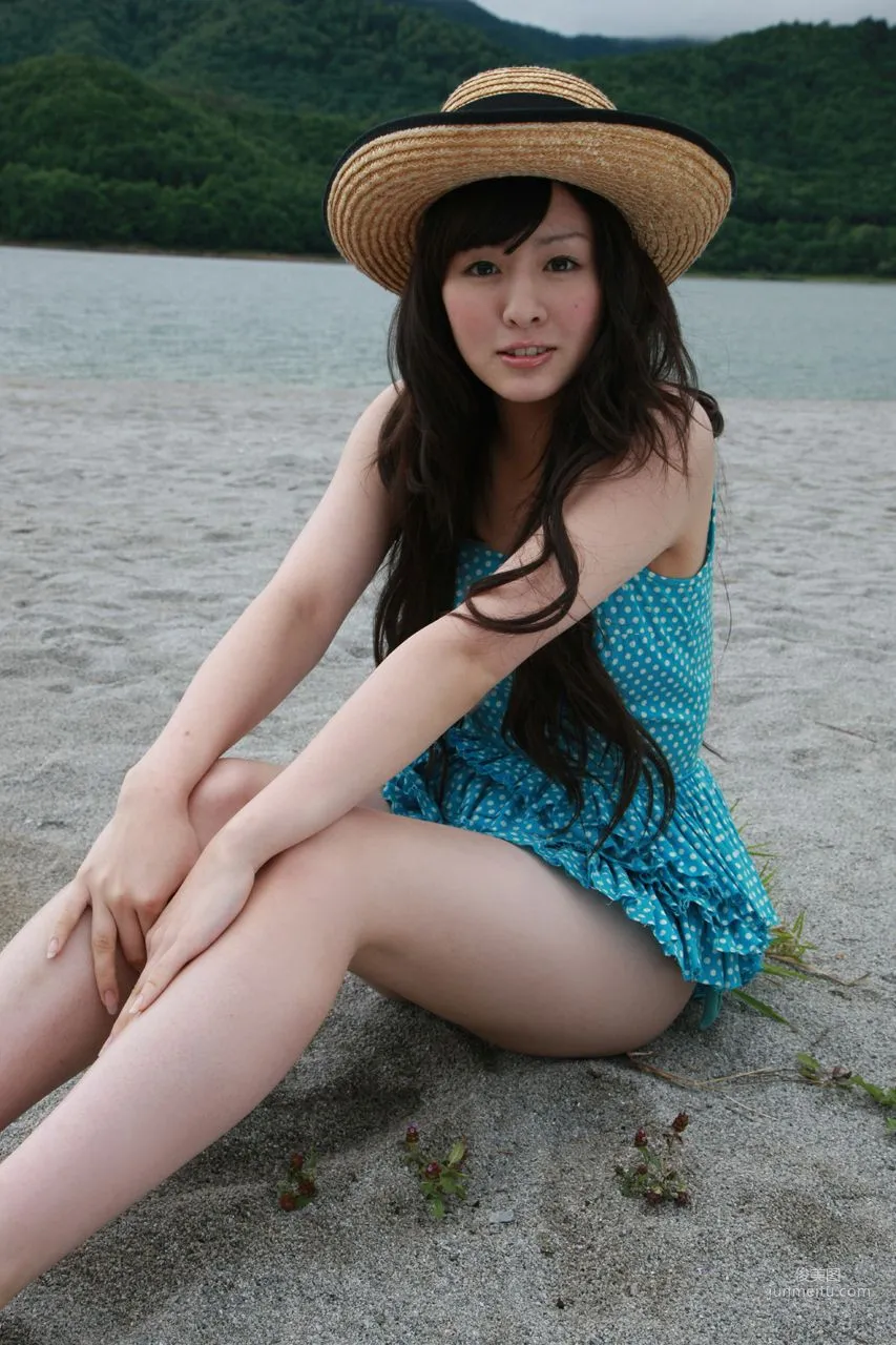 Risako Sugaya [Hello! Project Digital Books] Vol.68 Photo Set photo 52