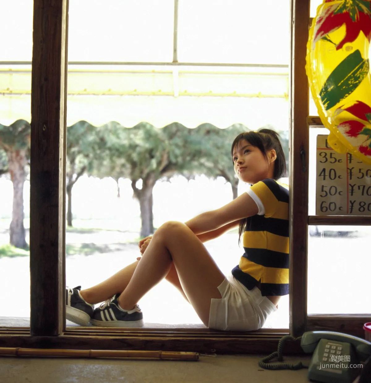 Eri Kamei [Hello! Project Digital Books] Vol.17 Photo Set photo 8
