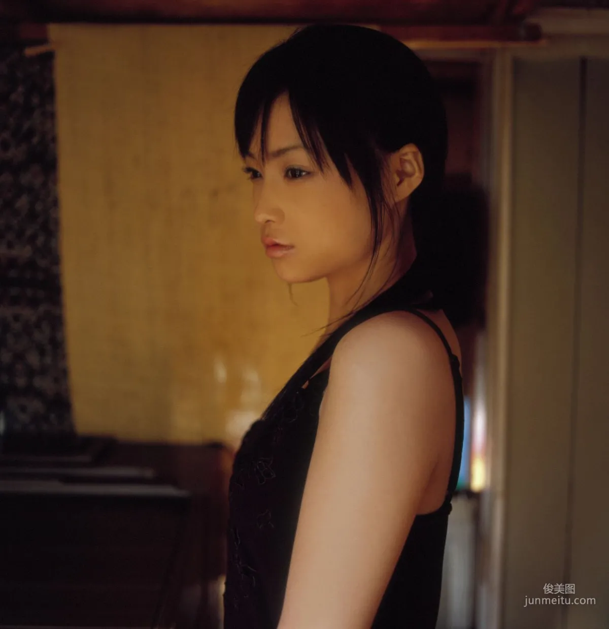 Eri Kamei [Hello! Project Digital Books] Vol.17 Photo Set photo 56