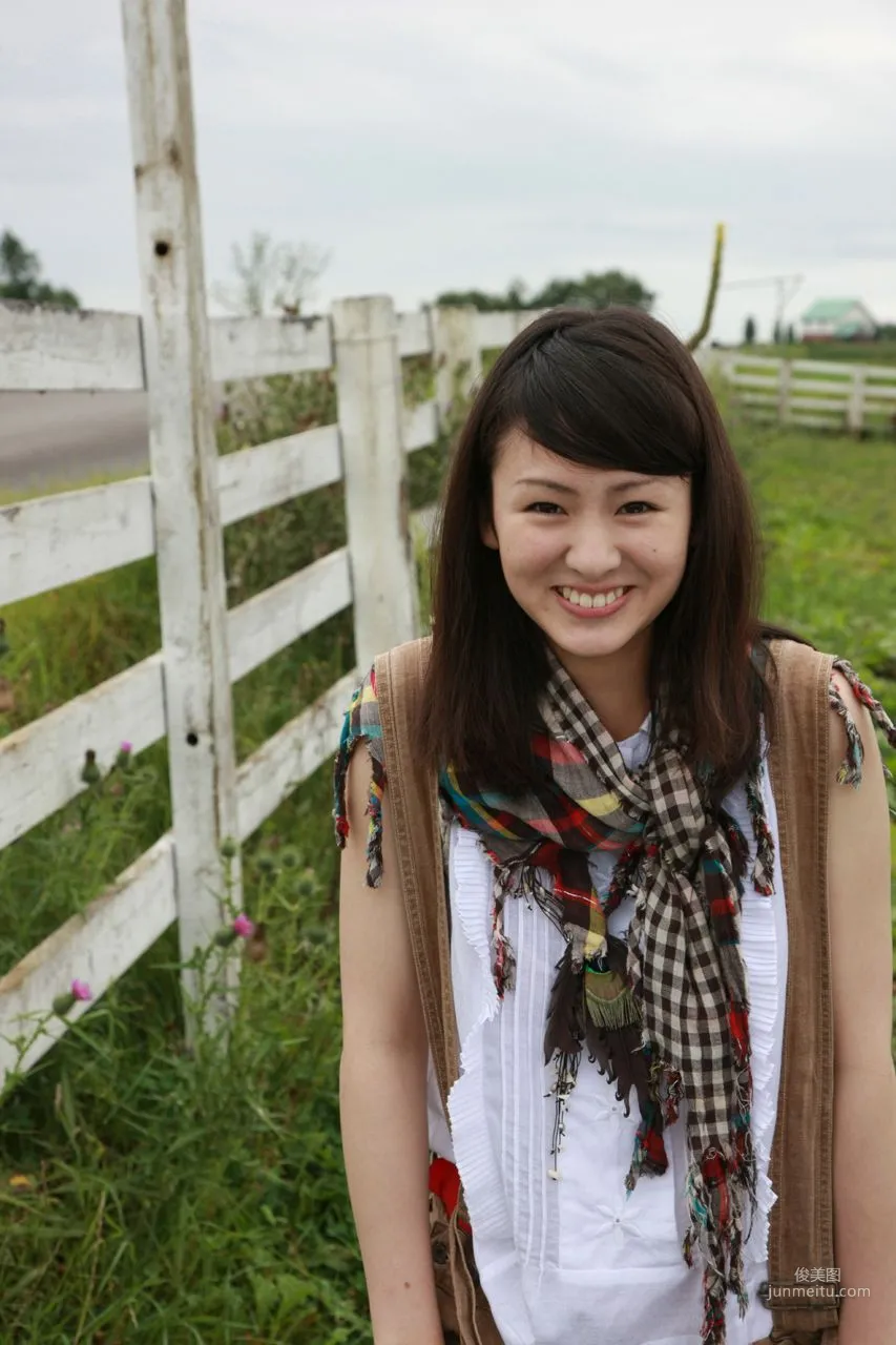 Risako Sugaya [Hello! Project Digital Books] Vol.68 Photo Set photo 72