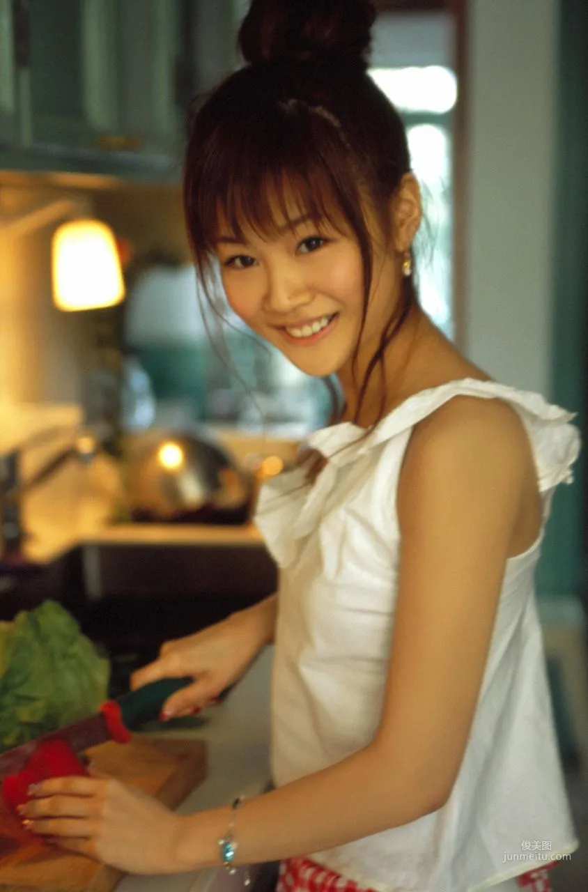 Risa Niigaki 新垣裡沙 [Hello! Project Digital Books] Vol.33 寫真集 16