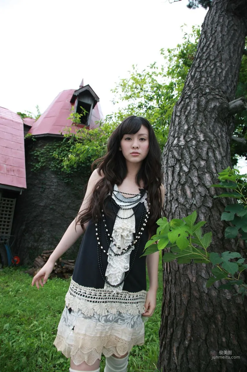 Risako Sugaya [Hello! Project Digital Books] Vol.68 Photo Set photo 61