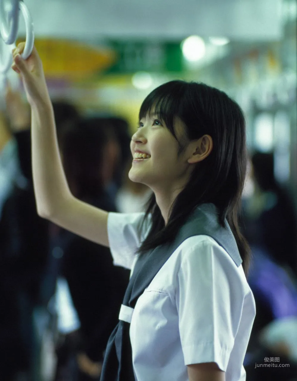 Airi Suzuki [Hello! Project Digital Books] Vol.43 Photo Set photo 16