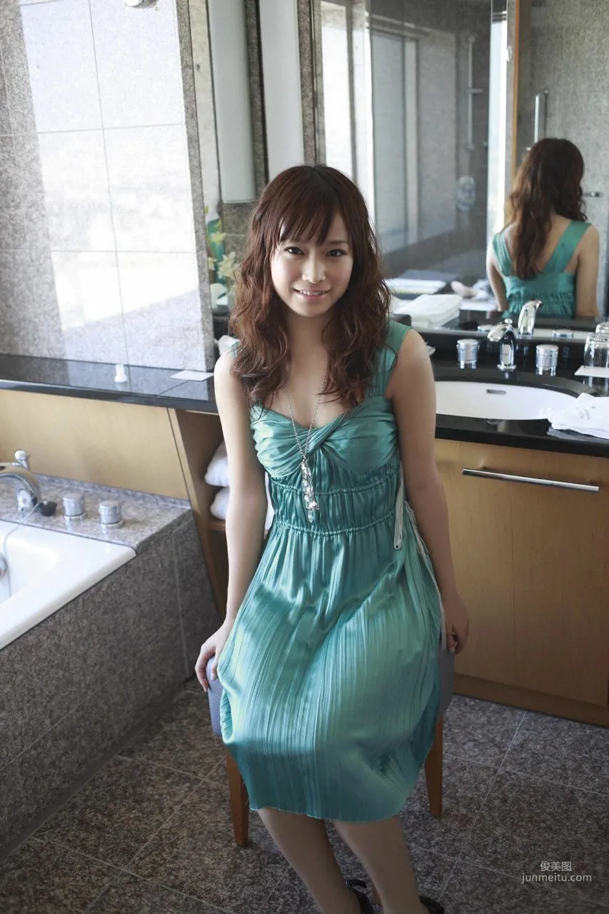Eri Kamei [Hello! Project Digital Books] Vol.65 Photo Set photo 53