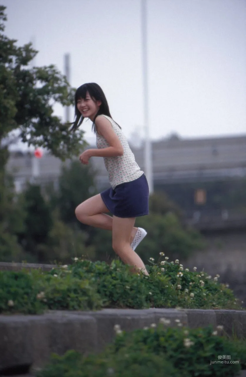 Airi Suzuki [Hello! Project Digital Books] Vol.43 Photo Set photo 42
