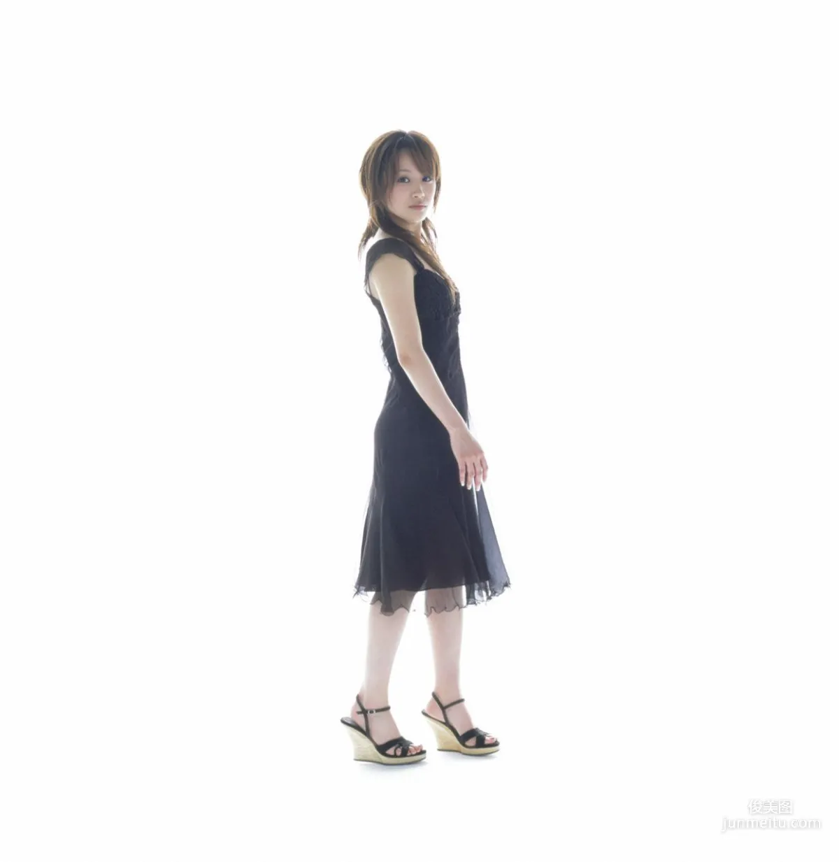Takahashi Ai Ai Takahashi [Hello! Project Digital Books] Vol.28 Photo Set photo 49