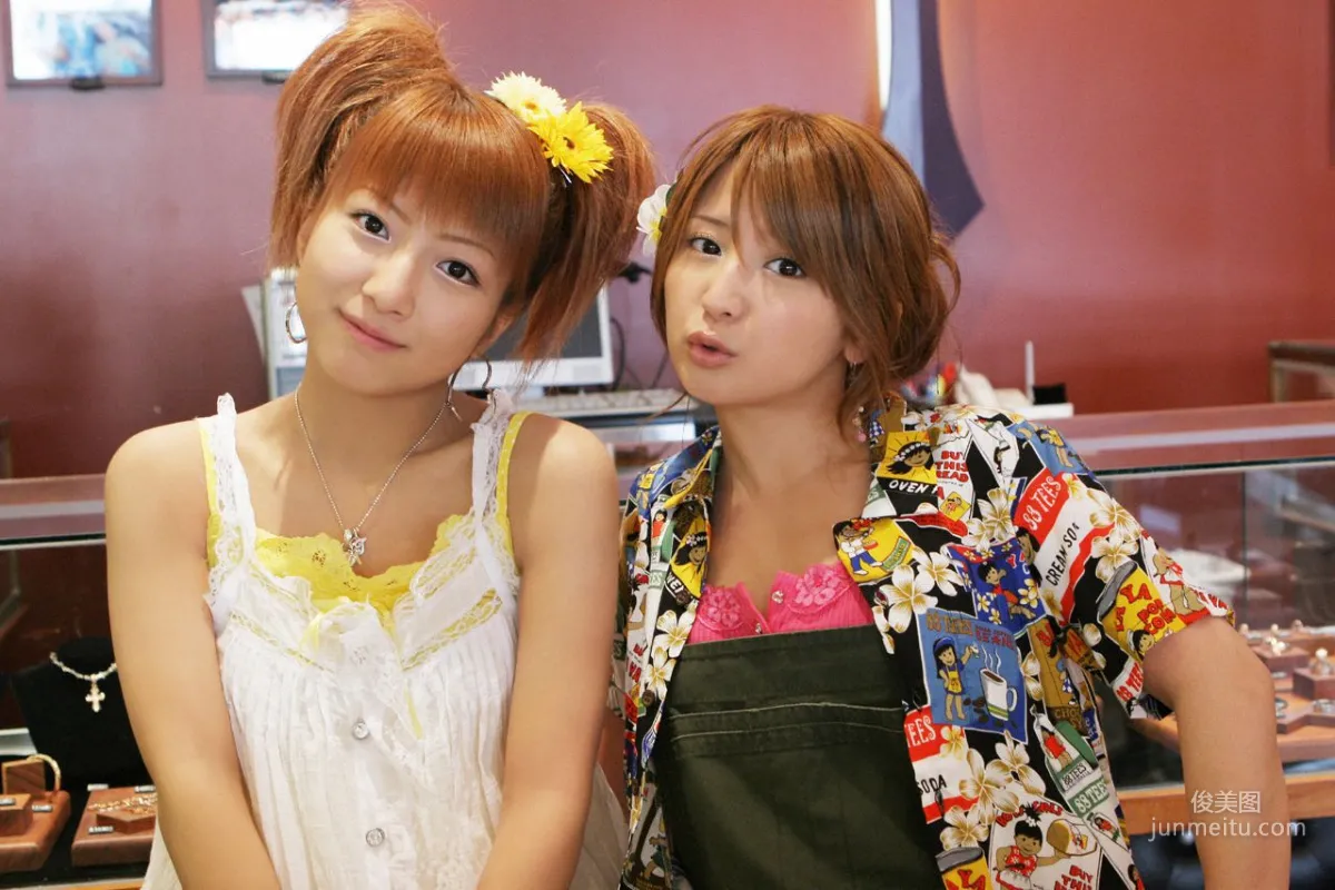 矢口真裡、辻希美 [Hello! Project Digital Books] 寫真集 1