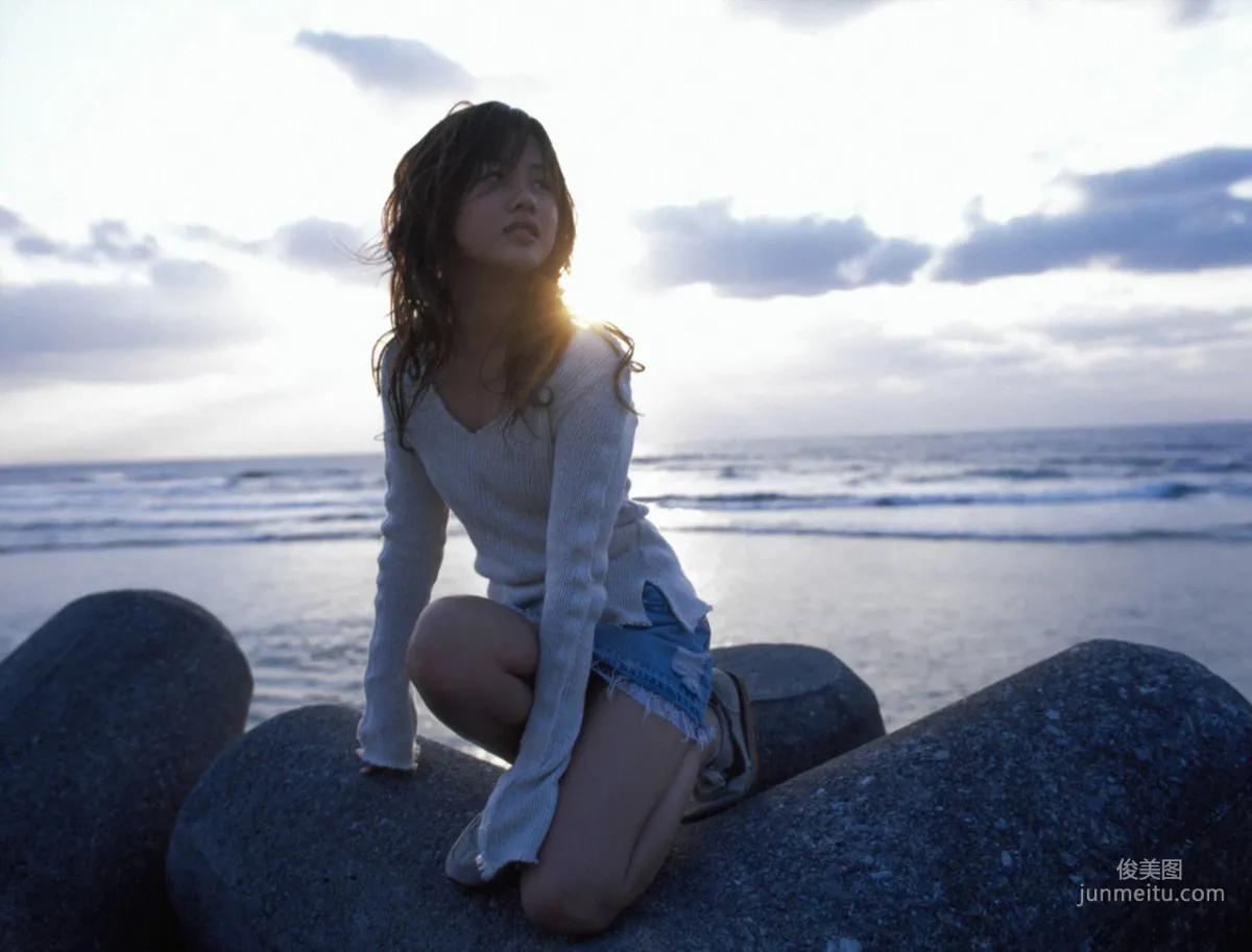 Risa Niigaki 新垣裡沙 [Hello! Project Digital Books] Vol.45 寫真集 43