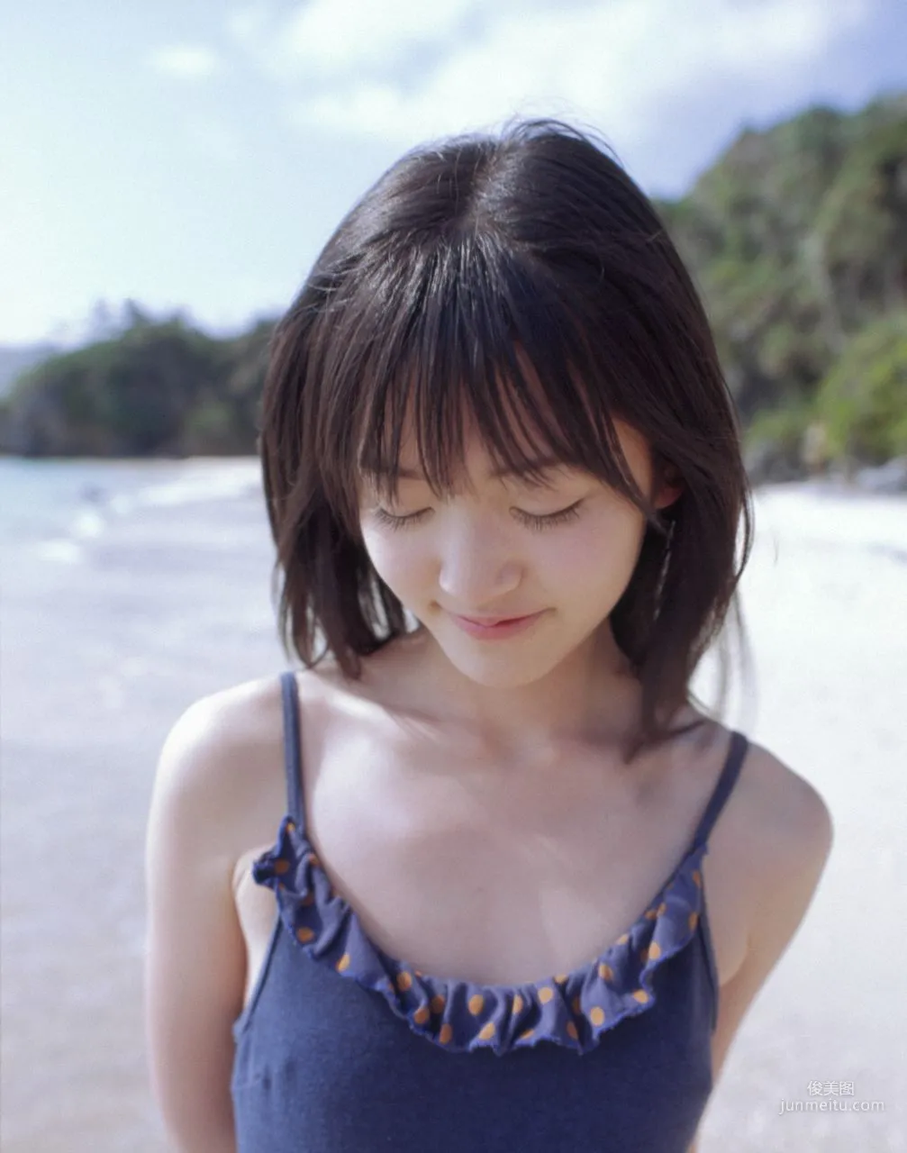 Airi Suzuki [Hello! Project Digital Books] Vol.43 Photo Set photo 83