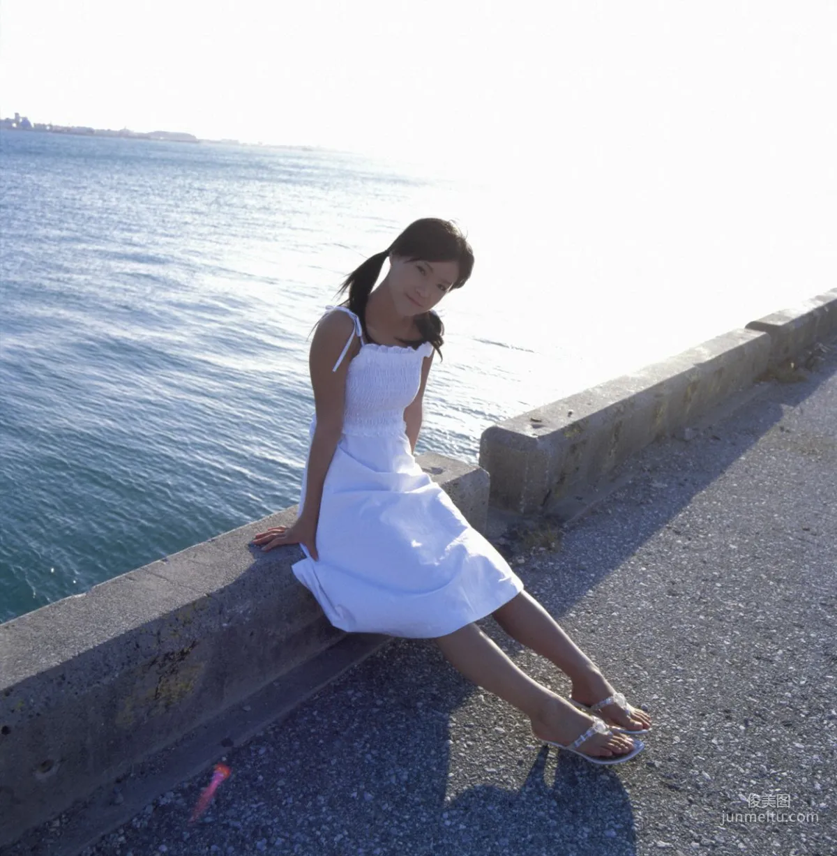 Eri Kamei [Hello! Project Digital Books] Vol.17 Photo Set photo 50