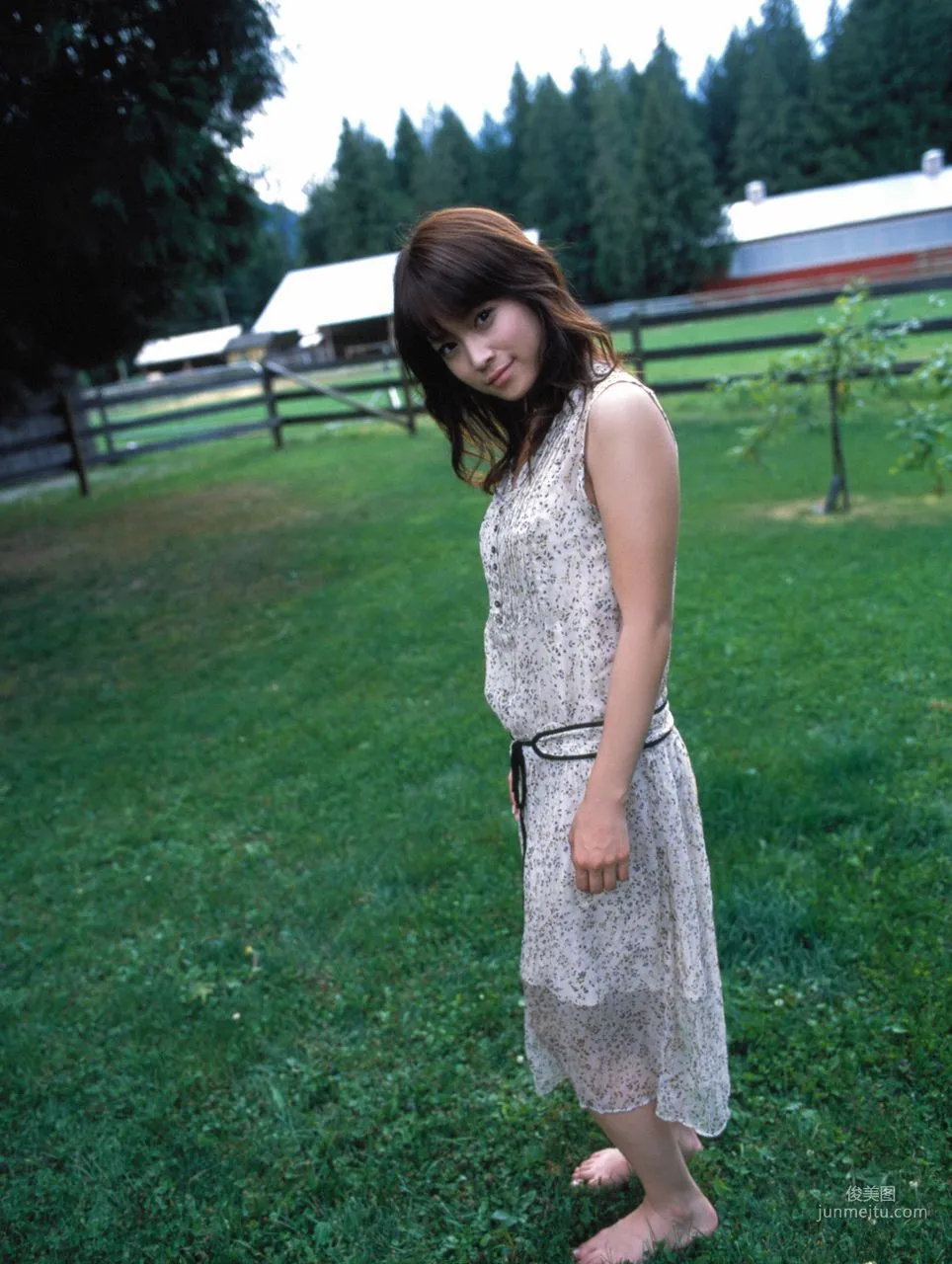 Eri Kamei [Hello! Project Digital Books] Vol.48 Photo Set photo 93