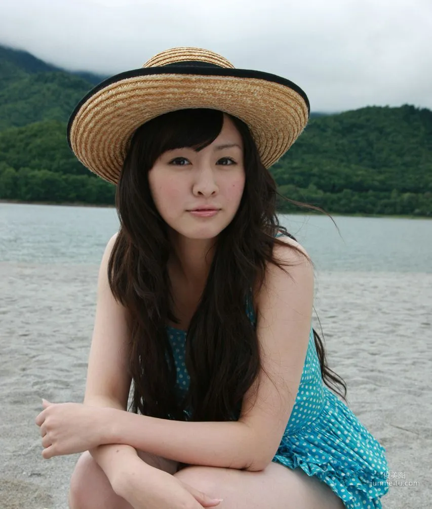 Risako Sugaya [Hello! Project Digital Books] Vol.68 Photo Set photo 51