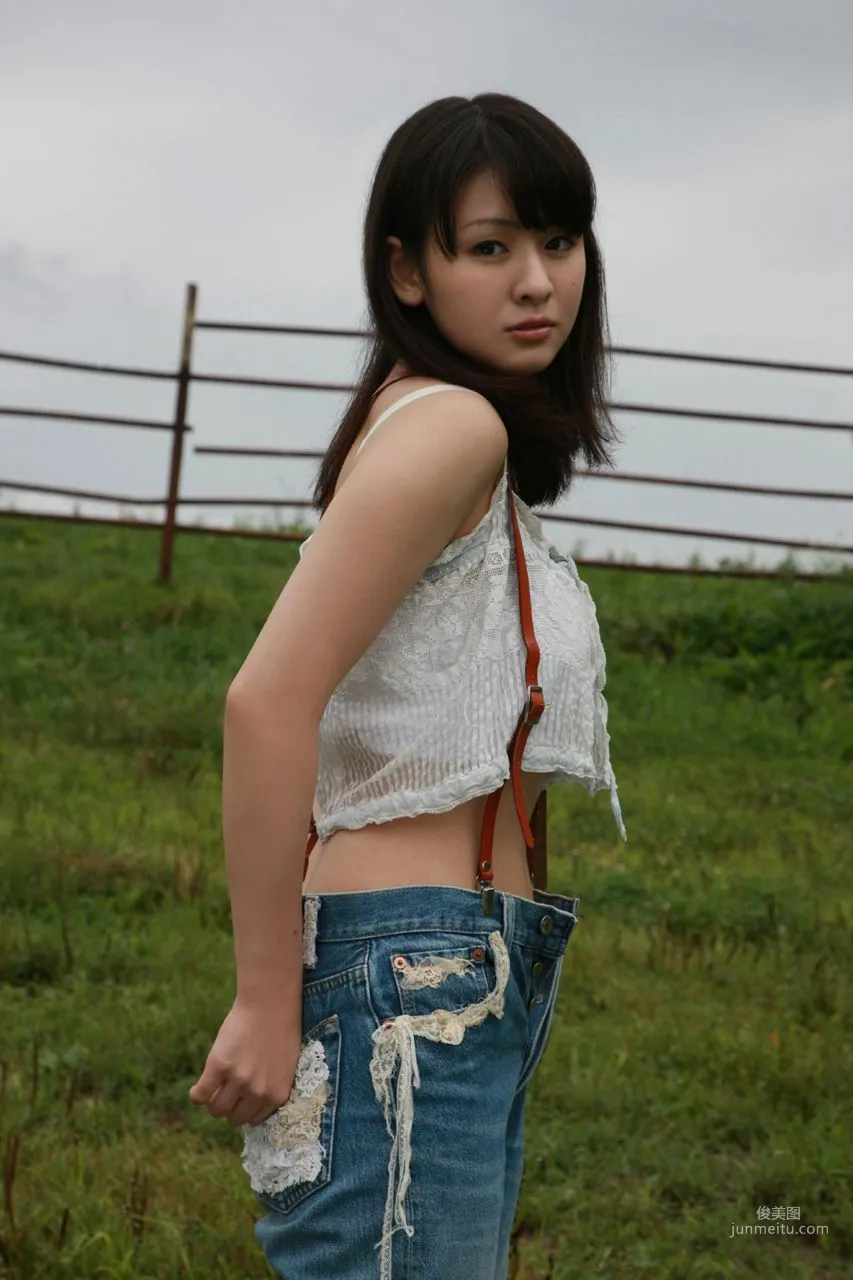 Risako Sugaya [Hello! Project Digital Books] Vol.68 Photo Set photo 108