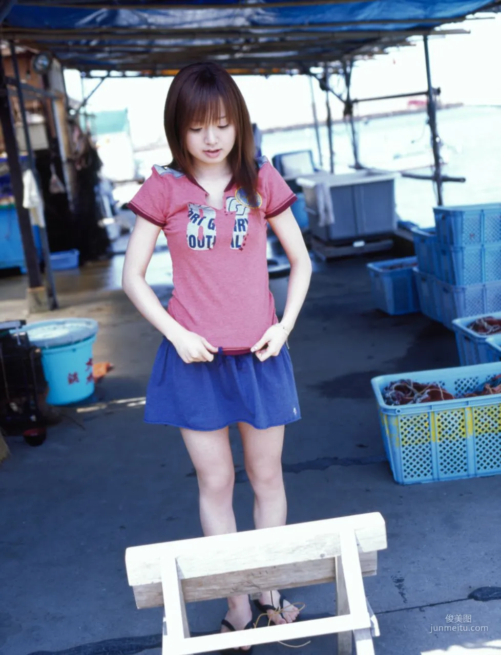 Asami Konno [Hello! Project Digital Books] Vol.36 Photo Set photo 33