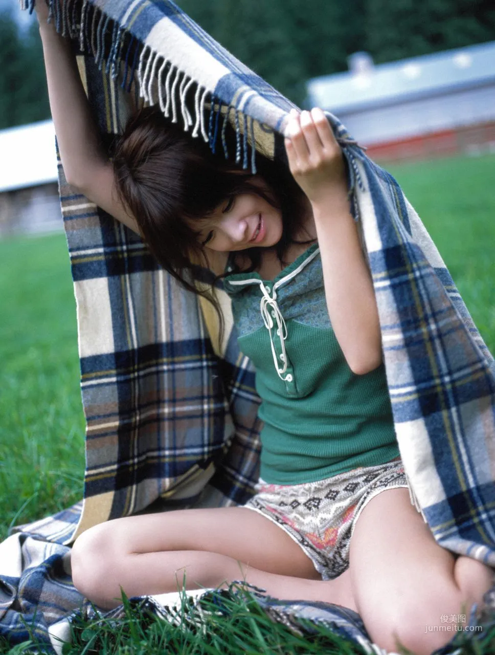 Eri Kamei [Hello! Project Digital Books] Vol.48 Photo Set photo 16