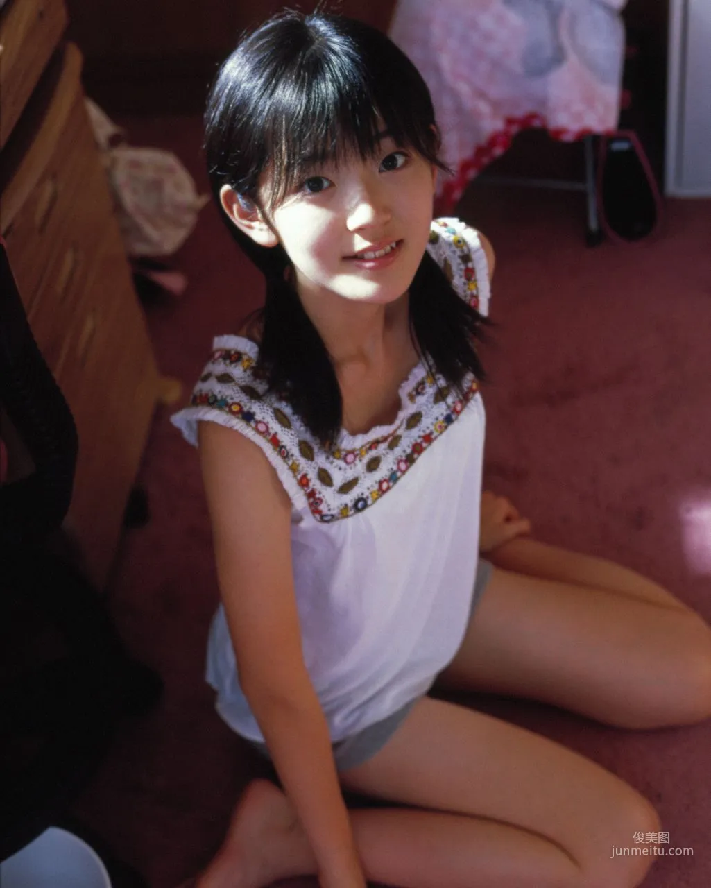 Airi Suzuki [Hello! Project Digital Books] Vol.43 Photo Set photo 30