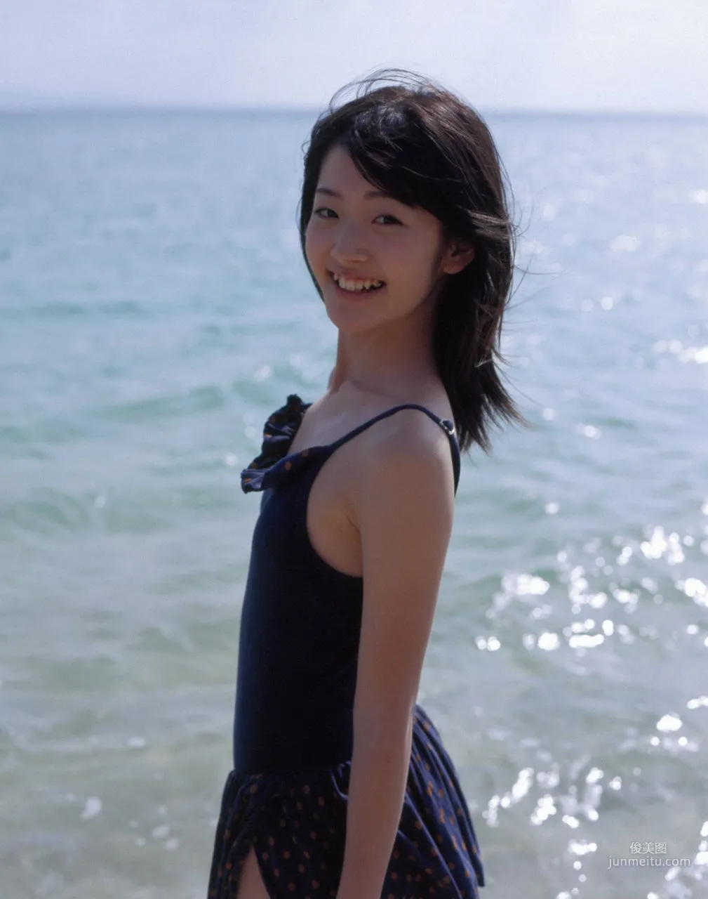 Airi Suzuki [Hello! Project Digital Books] Vol.43 Photo Set photo 86