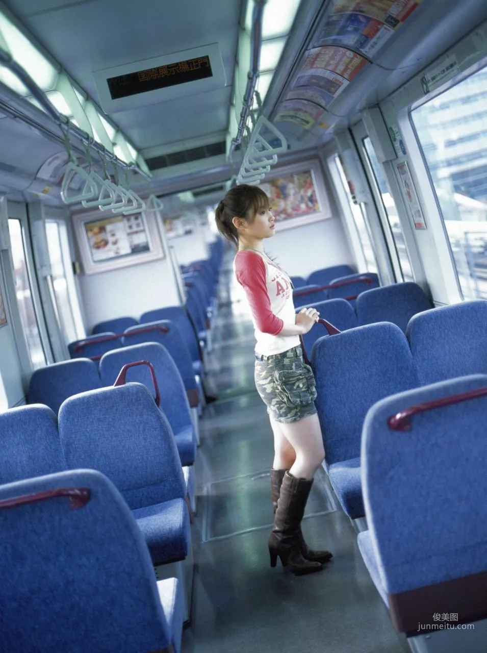 Takahashi Ai Ai Takahashi [Hello! Project Digital Books] Vol.28 Photo Set photo 7