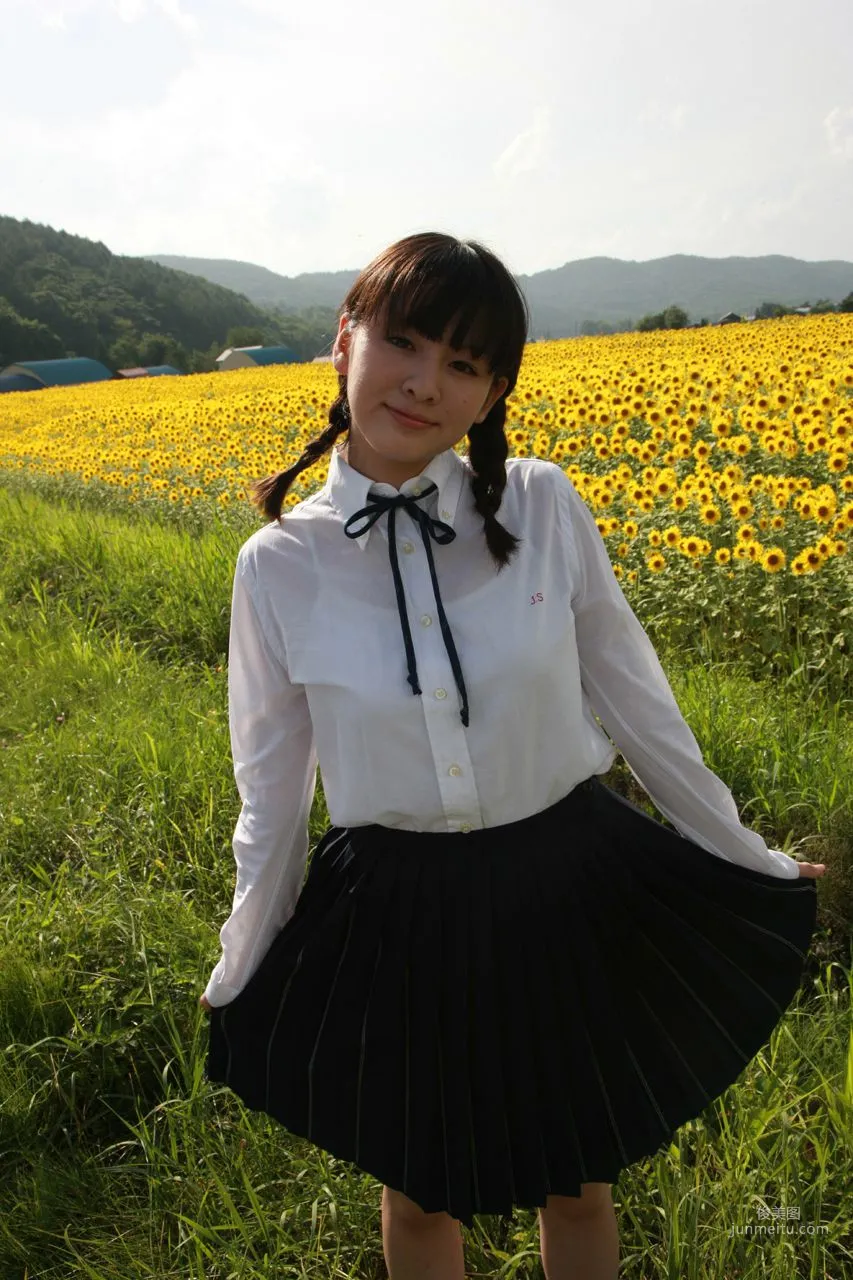 Risako Sugaya [Hello! Project Digital Books] Vol.68 Photo Set photo 98