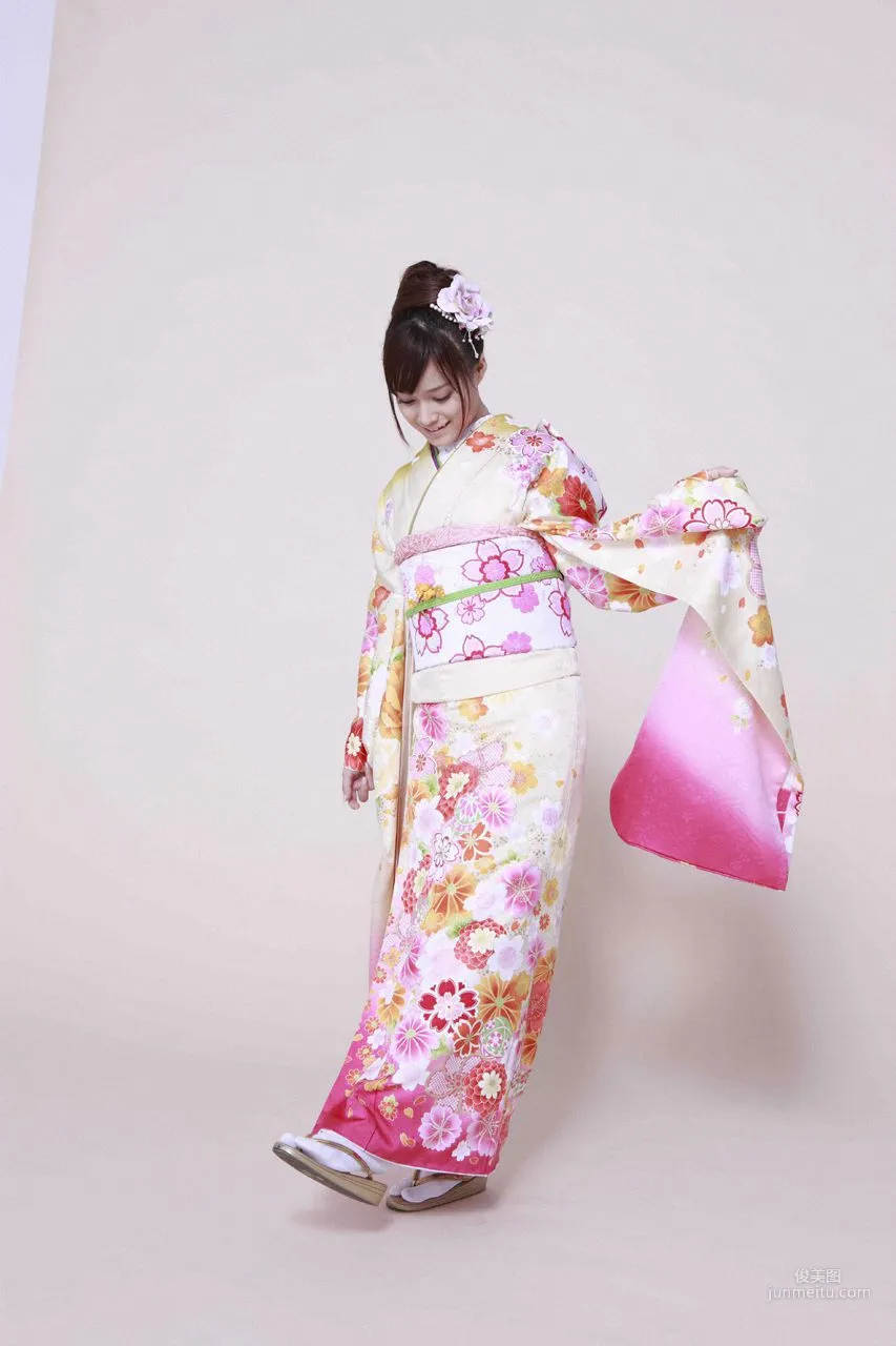 Eri Kamei [Hello! Project Digital Books] Vol.65 Photo Set photo 17