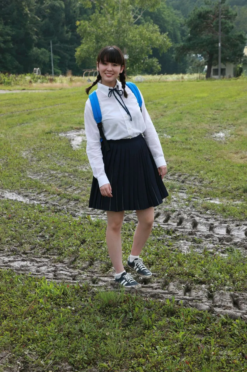 Risako Sugaya [Hello! Project Digital Books] Vol.68 Photo Set photo 92