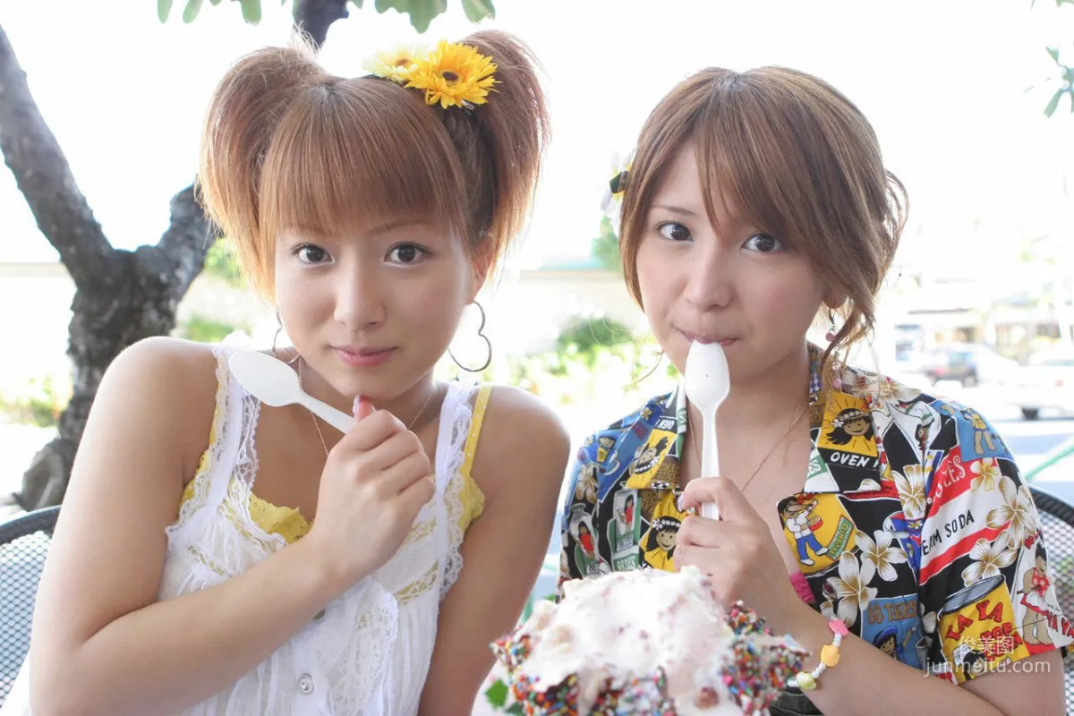 矢口真里、辻希美 [Hello! Project Digital Books] 写真集12