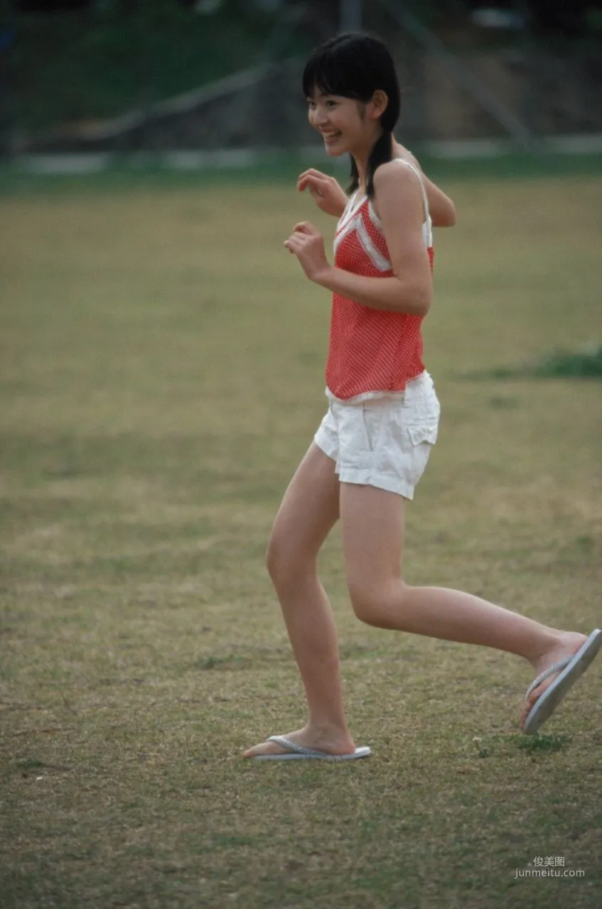Airi Suzuki [Hello! Project Digital Books] Vol.43 Photo Set photo 59