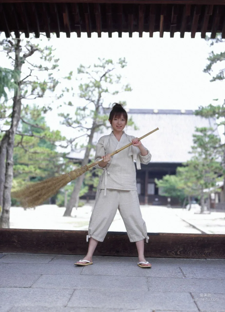 Asami Konno 紺野あさ美 [Hello! Project Digital Books] Vol.19 寫真集 66