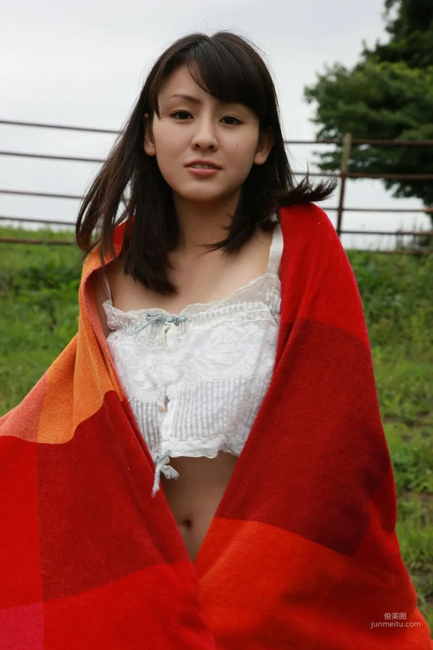 Risako Sugaya [Hello! Project Digital Books] Vol.68 Photo Set photo 105