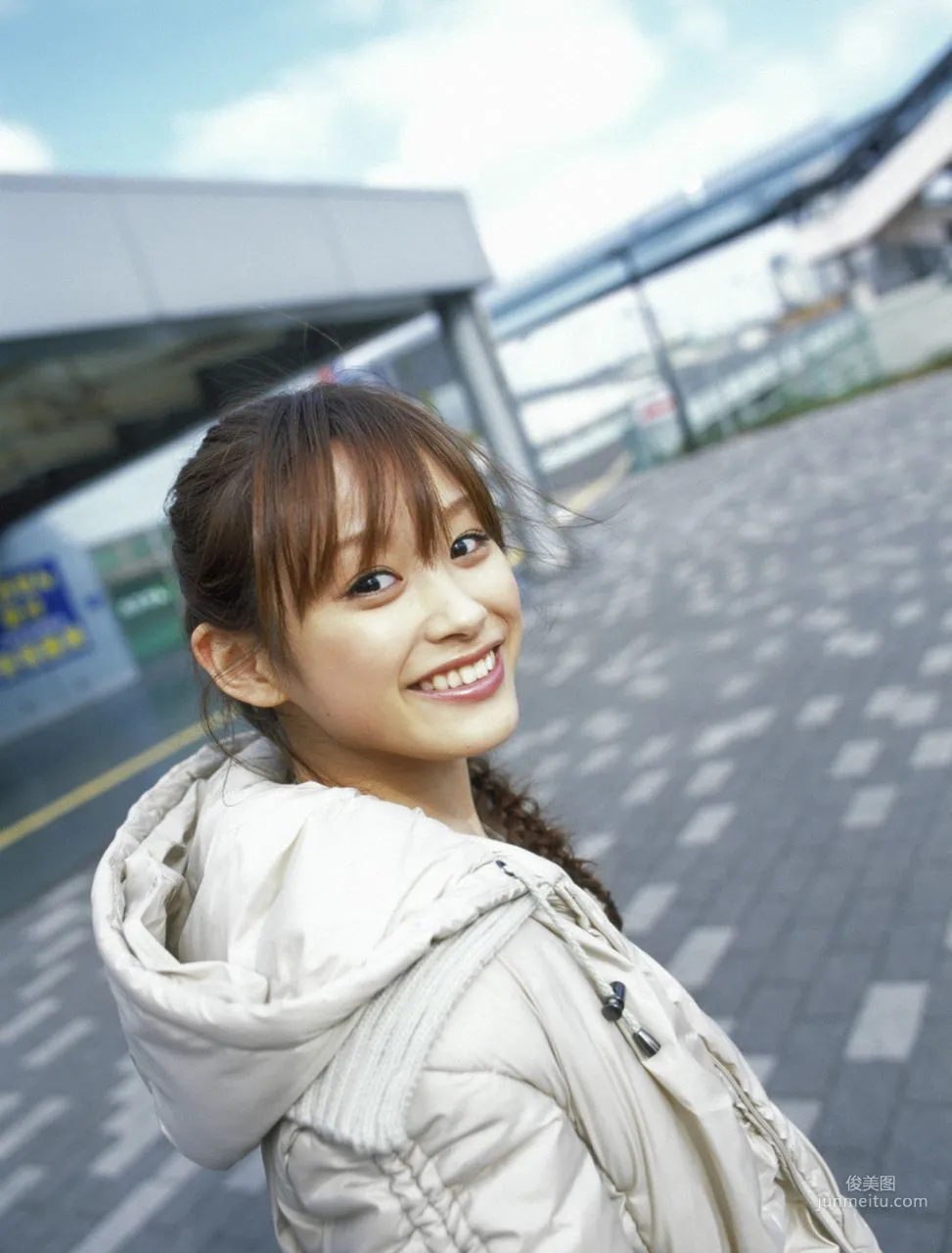 Takahashi Ai Ai Takahashi [Hello! Project Digital Books] Vol.28 Photo Set photo 9