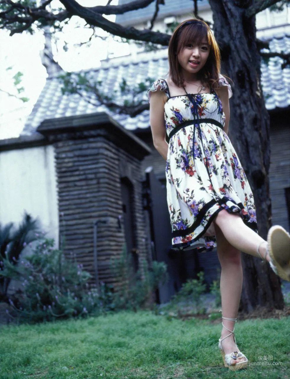 Asami Konno [Hello! Project Digital Books] Vol.36 Photo Set photo 72