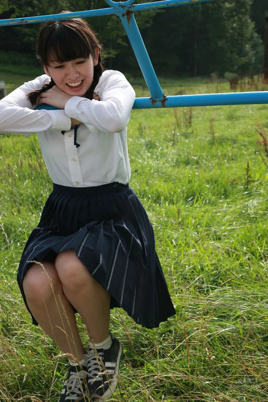 Risako Sugaya [Hello! Project Digital Books] Vol.68 Photo Set photo 96