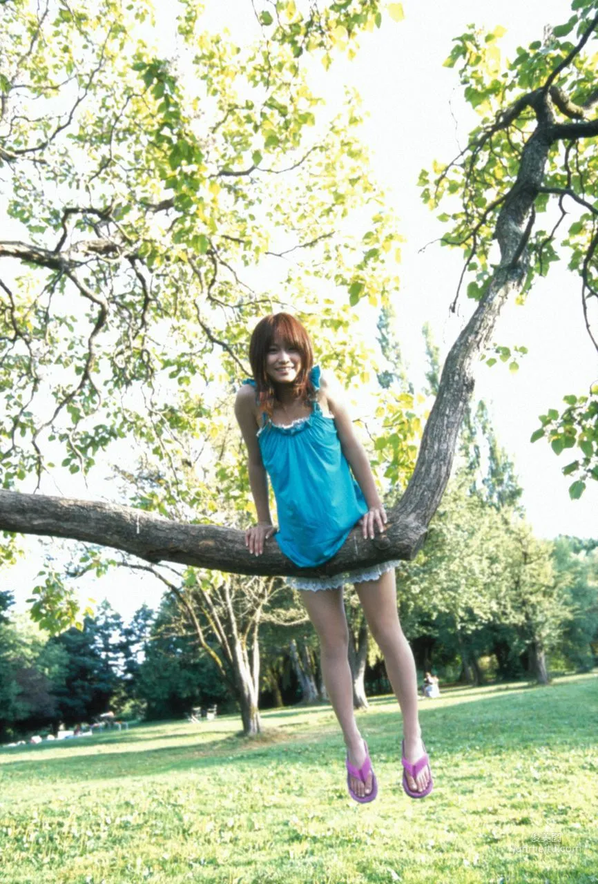 Eri Kamei [Hello! Project Digital Books] Vol.48 Photo Set photo 24