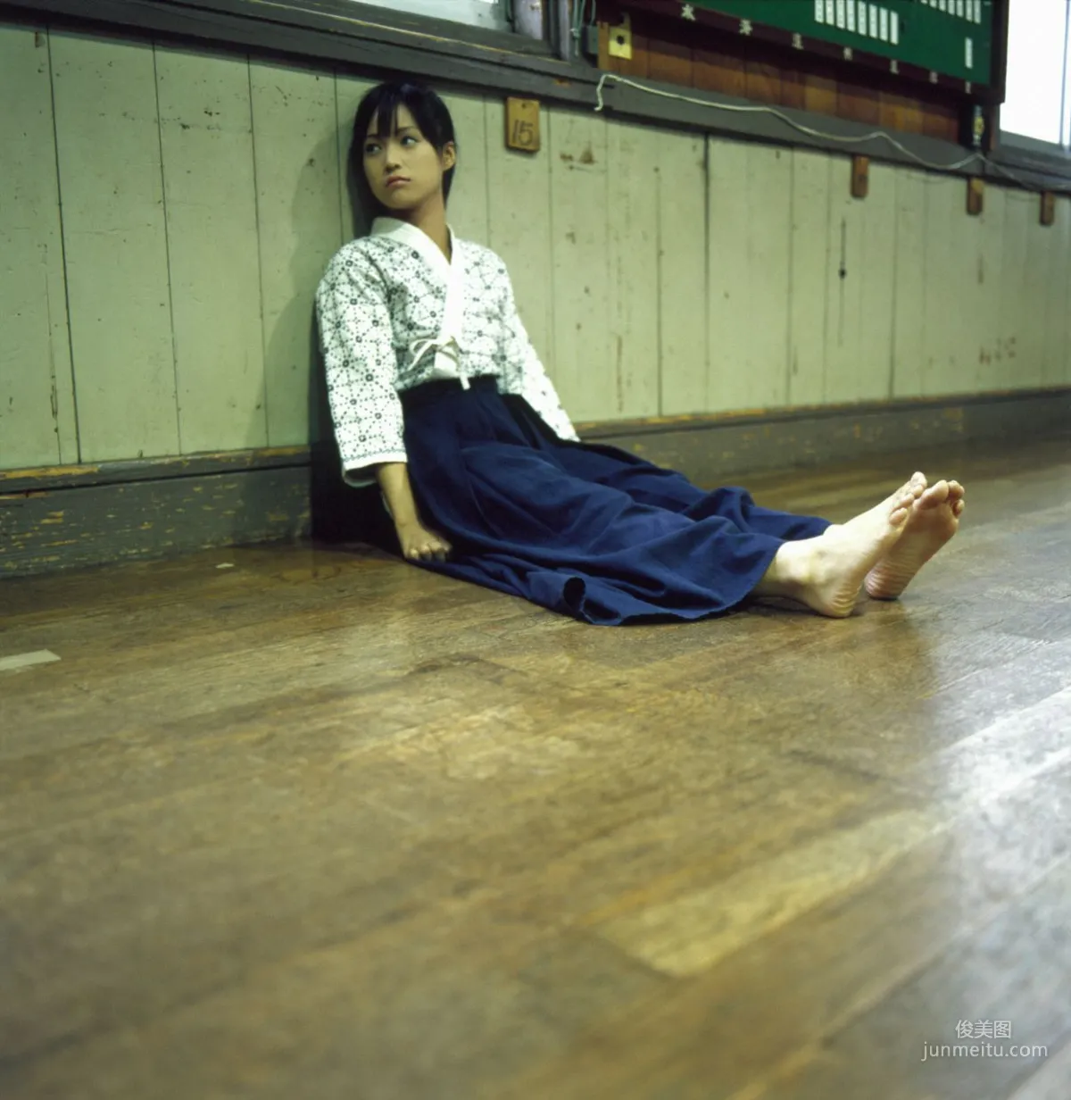 Eri Kamei [Hello! Project Digital Books] Vol.17 Photo Set photo 5