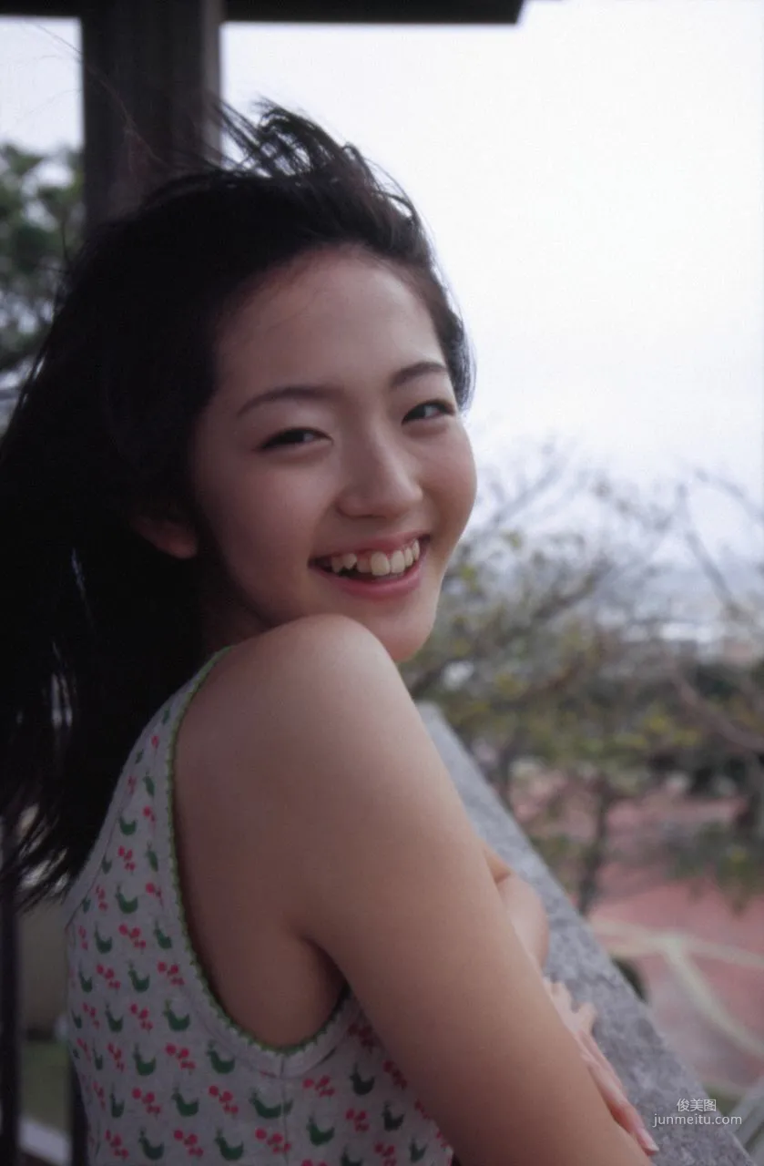 Airi Suzuki [Hello! Project Digital Books] Vol.43 Photo Set photo 47