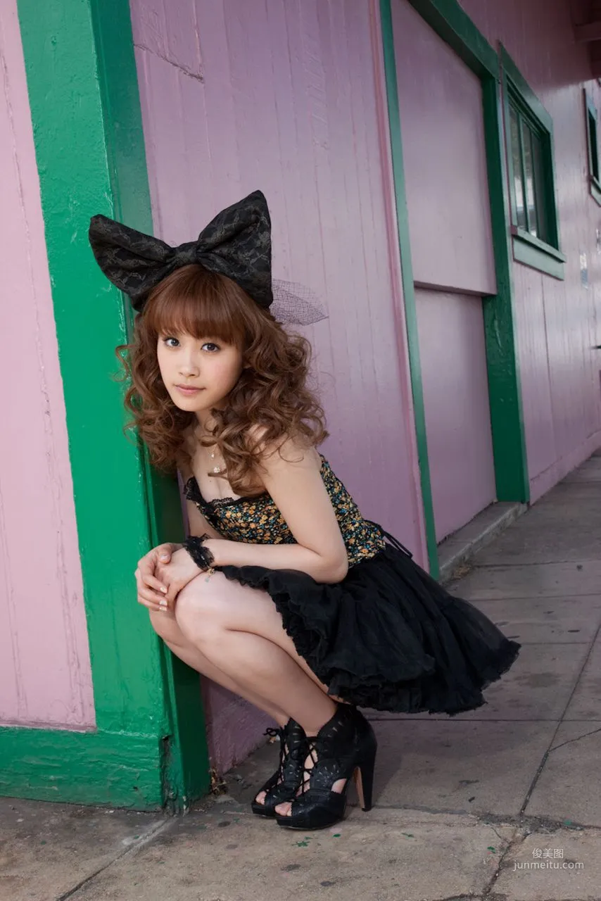 Ai Takahashi [Hello! Project Digital Books] Vol.74 Photo Set photo 14