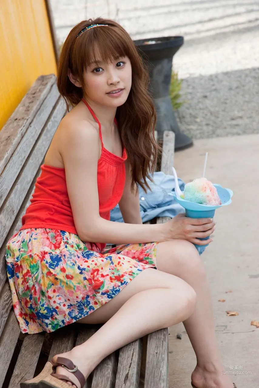 Ai Takahashi [Hello! Project Digital Books] Vol.74 Photo Set photo 92