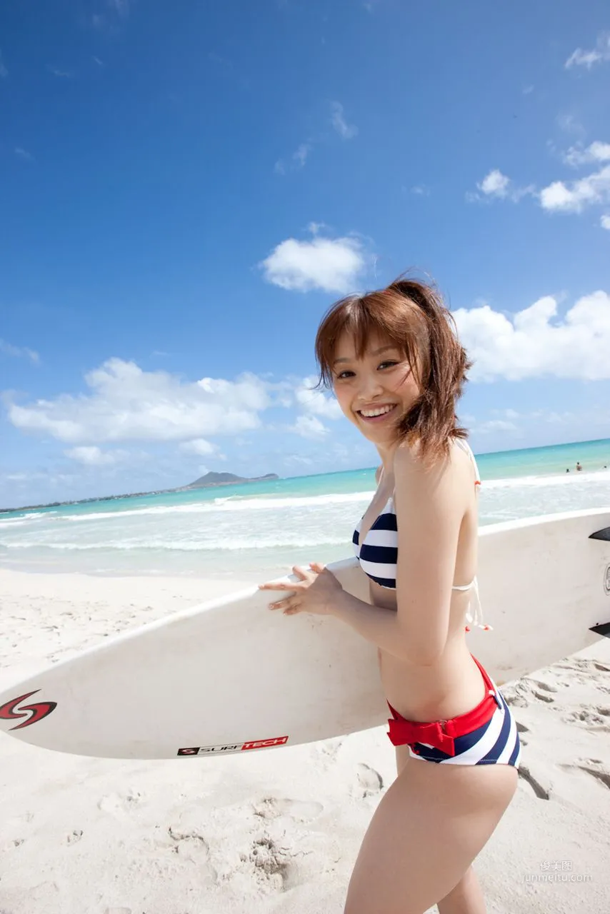 Ai Takahashi [Hello! Project Digital Books] Vol.74 Photo Set photo 109