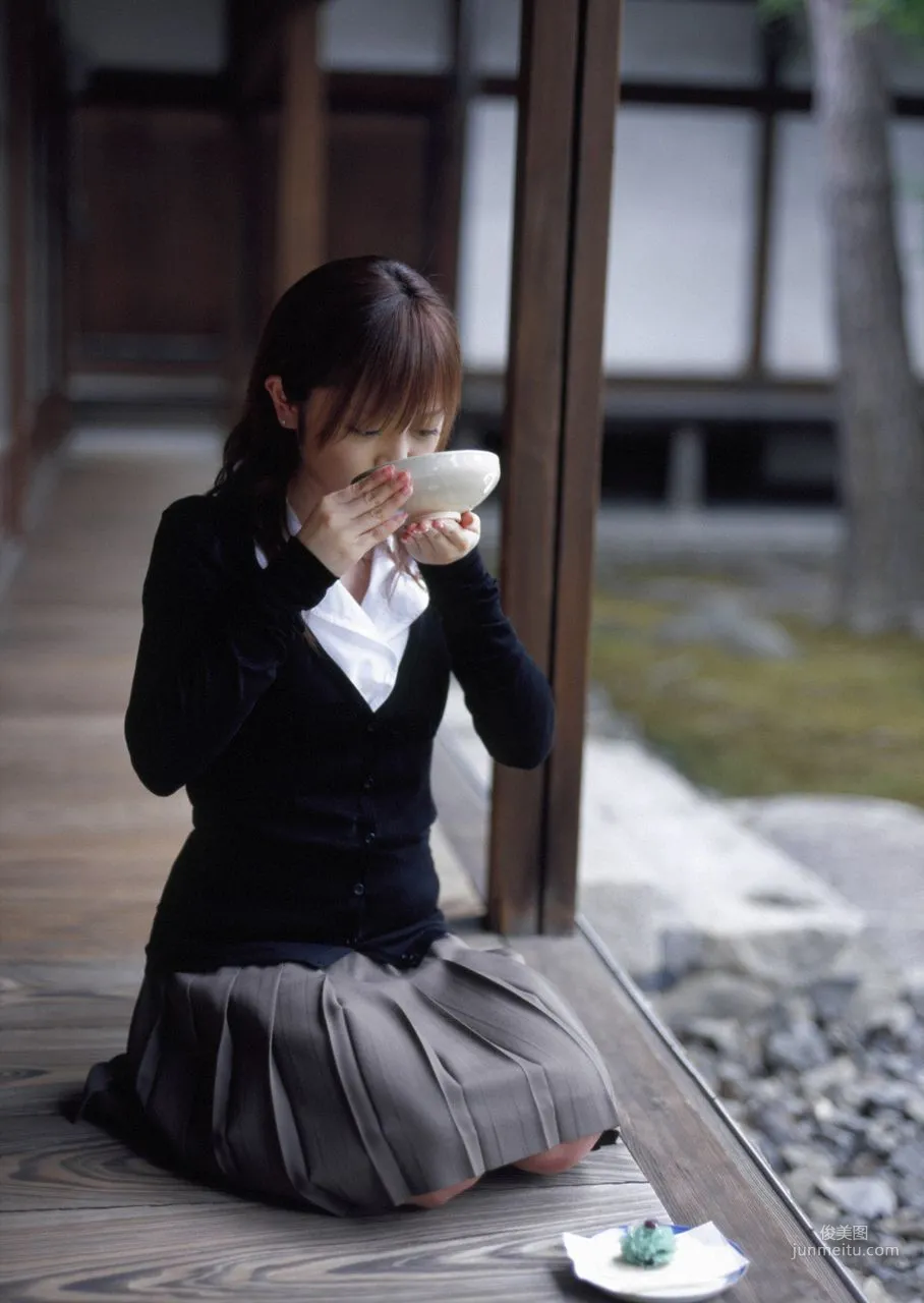Asami Konno 紺野あさ美 [Hello! Project Digital Books] Vol.19 寫真集 38