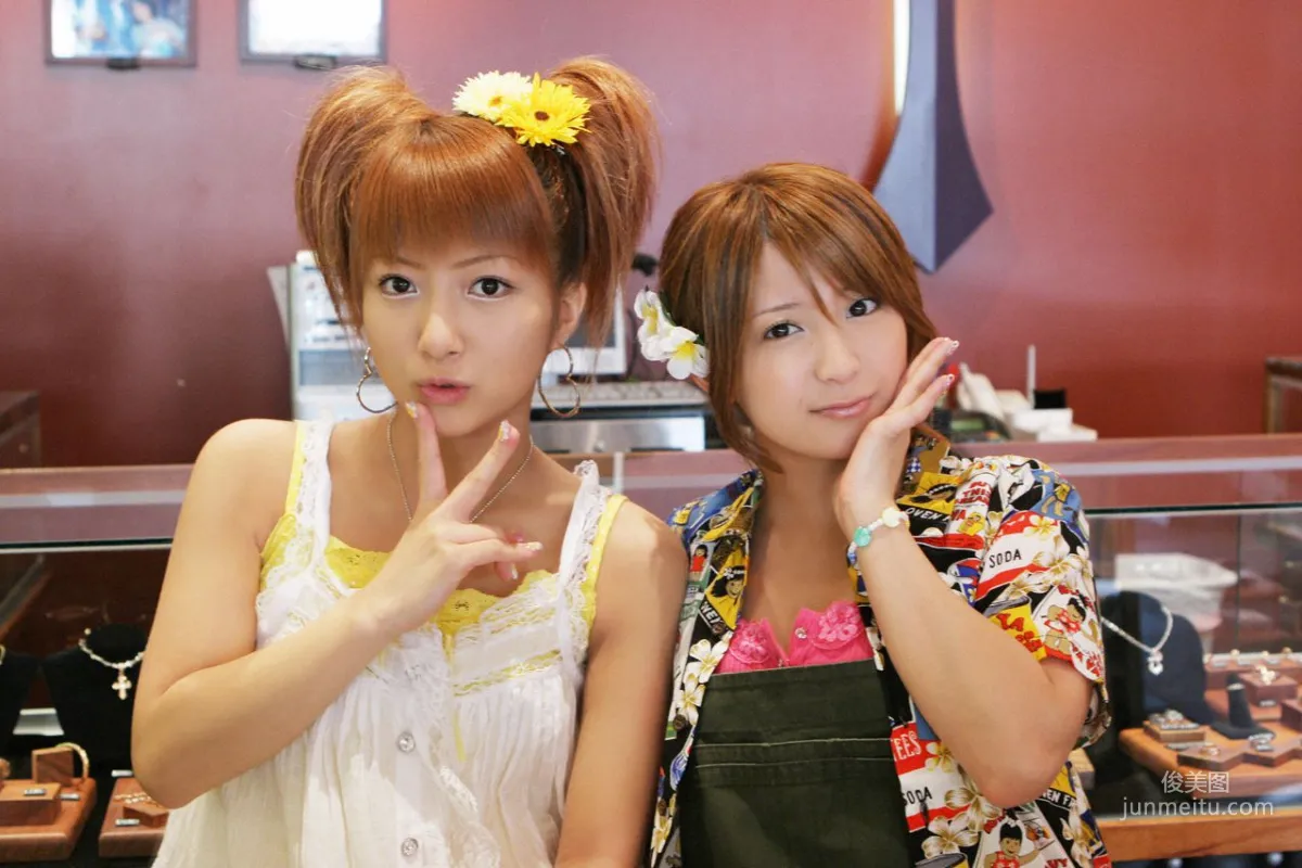 矢口真里、辻希美 [Hello! Project Digital Books] 写真集4